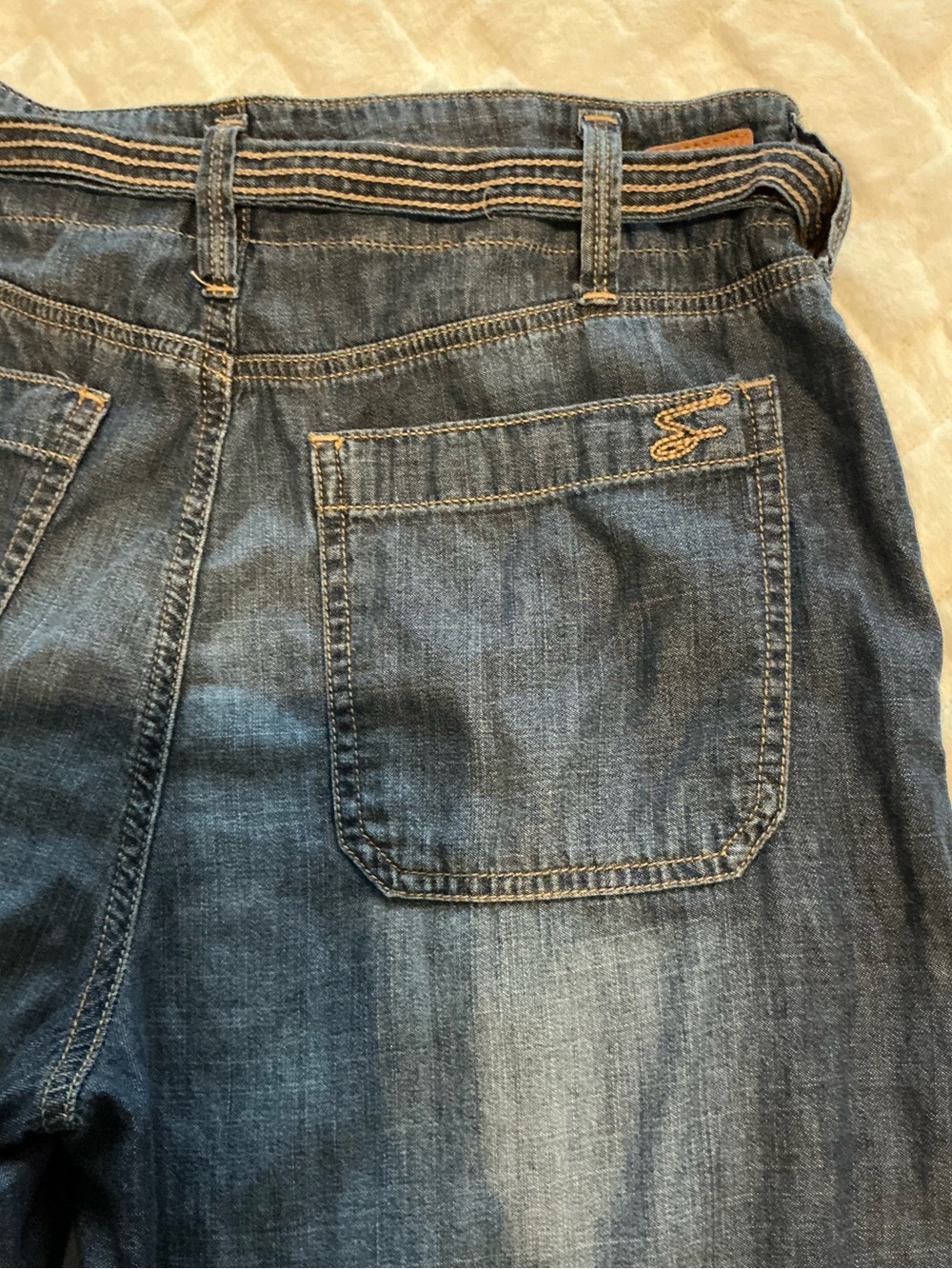 Seven7 Dark Blue Light Tencel Denim Cropped Wide Legged jeans with Gold Logo EUC - Picture 12 of 12